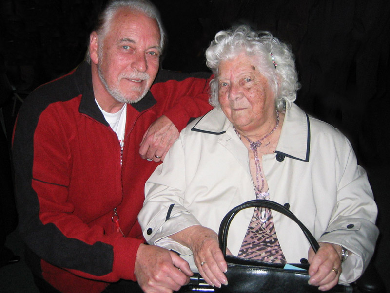 Gary Brooker and Violet May Brooker (photo by Roland from BtP)